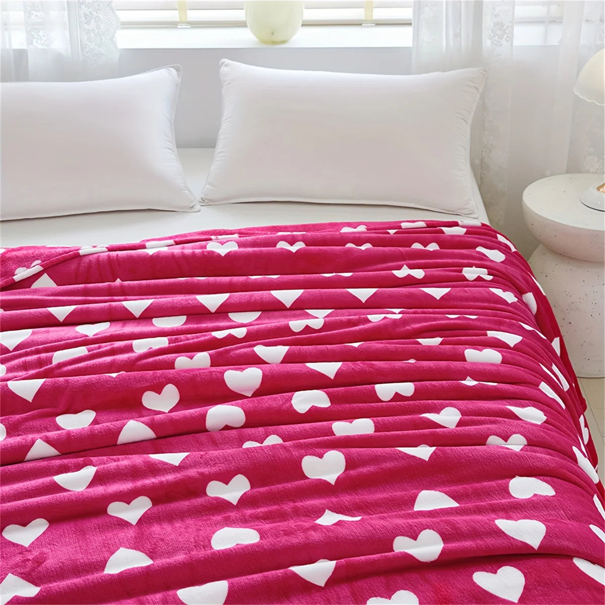 1pc Pink Heart Valentine's Day Flannel Throw Blanket 2D Soft Warm for Bedroom Living Room & Camping All Season