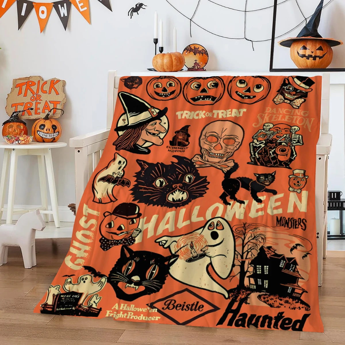 1pc retro style Halloween blanket, suitable for sofas, beds, cars, rooms, offices, camping, exquisite gift blankets