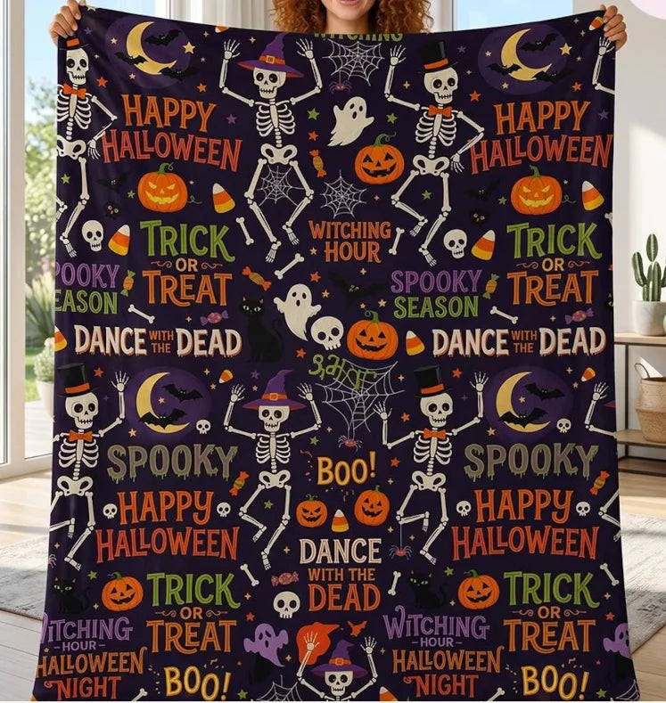 Halloween Quilt Blanket, Black Cat Ghost Pumpkin Throw, Spooky Bedding Decor Patchwork Blanket, Cozy Fall Halloween Home Decor