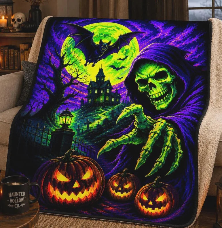 Halloween Quilt Blanket, Black Cat Ghost Pumpkin Throw, Spooky Bedding Decor Patchwork Blanket, Cozy Fall Halloween Home Decor
