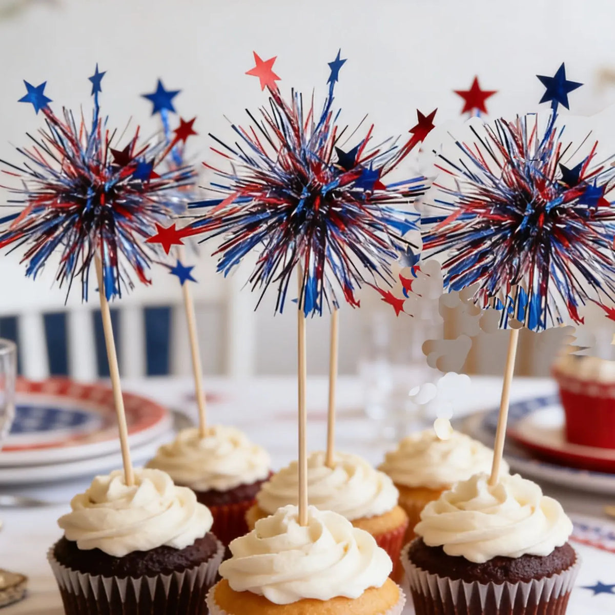 20Pcs Independence Day Theme Sequin Cake Toppers Fruit Forks for 4th of July American National Day Party Cupcake Decoration