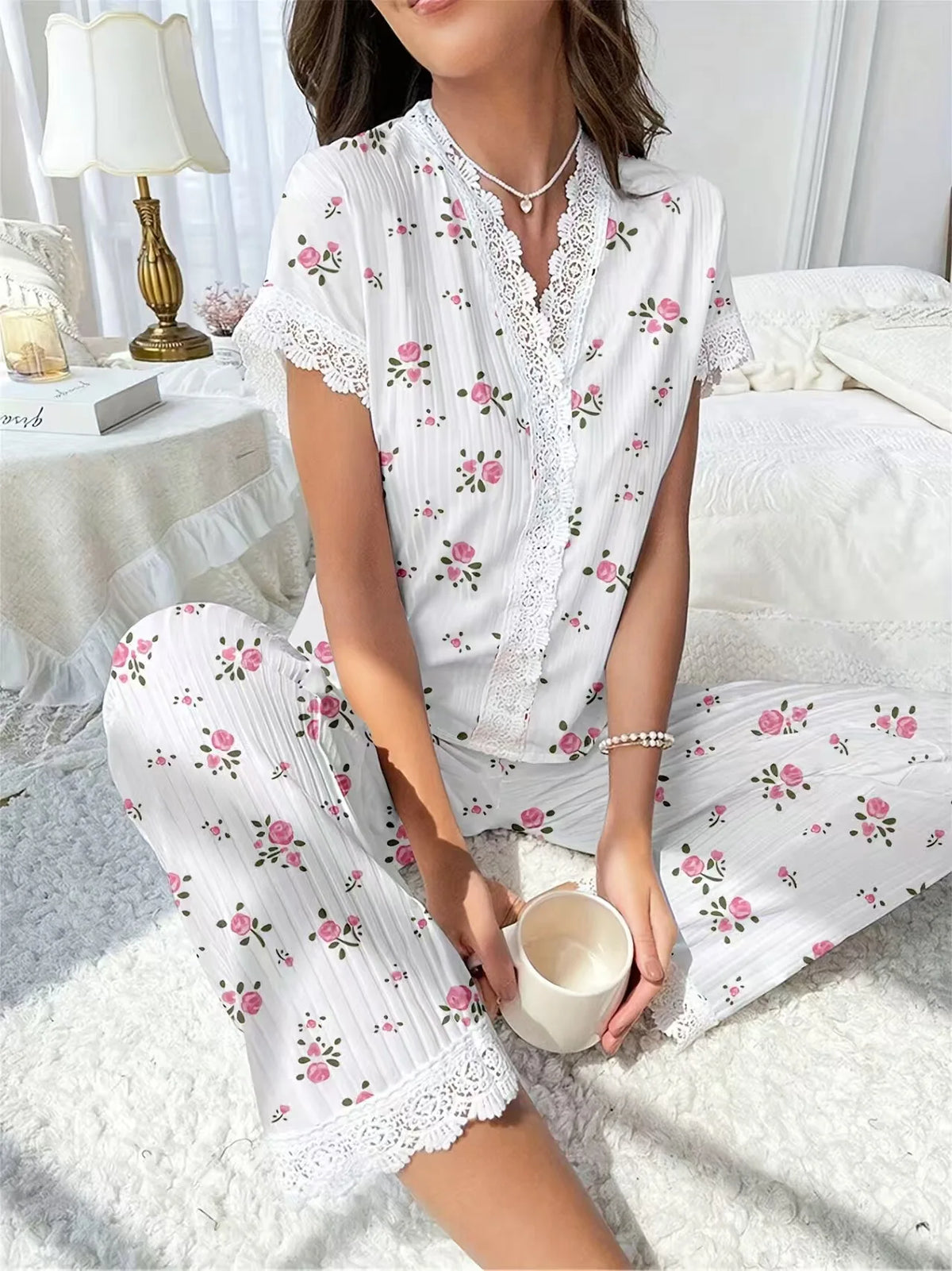 Sexy V-Neck Printed Pajamas Home Suit Set for Women's Hot Selling Cherry Lace Lace Short Sleeved Pants Summer Pajamas Set